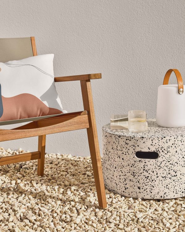 Настольная переносная лампа Cool с коричневой ручкой — изображение 4