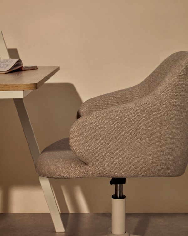 ofisnoe-kreslo-einara-svetlo-seroe-2 Офисное кресло Einara светло-серое — изображение 3