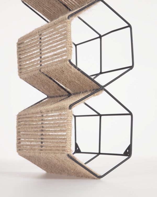 Полка для вина Francina из металла с черной отделкой и натурального джута 17,5 x 56 см — изображение 4