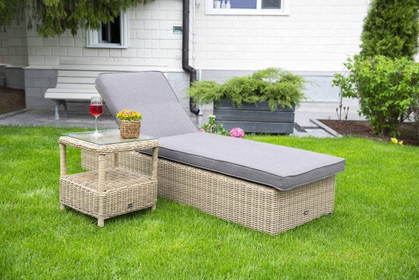 "Рим" комплект шезлонг со столиком