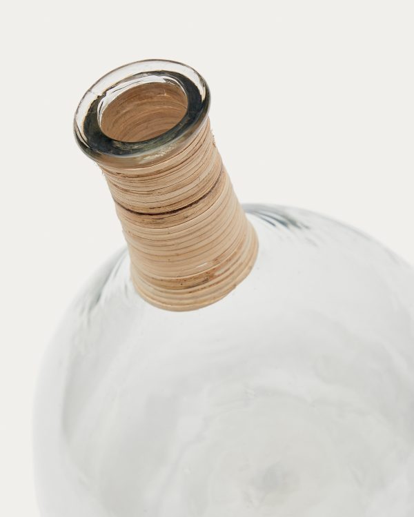 Ваза Serlina из ротанга и прозрачного переработанного стекла — изображение 3