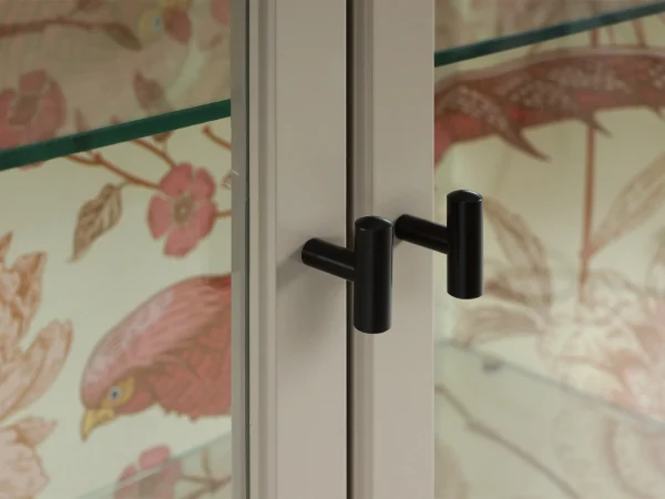 Витрина 3-х дверная Banksy серый, розовый — изображение 5