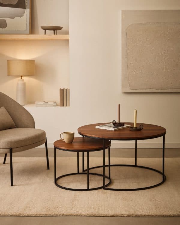 Yoana Набор из 2 приставных столиков из шпона ореха и черным металлом Ø 80 см / Ø 50 см — изображение 2