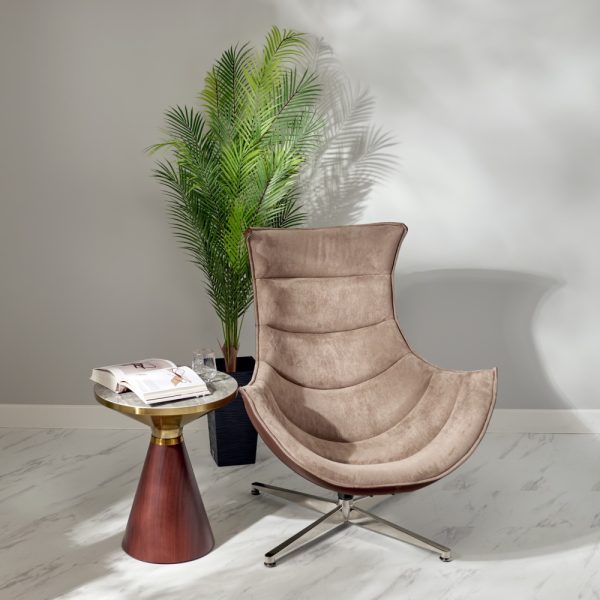 коричневый