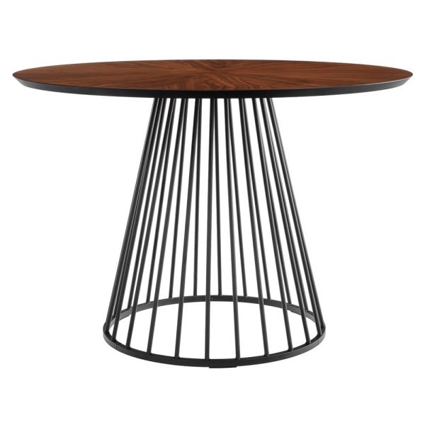 с чёрными ножками