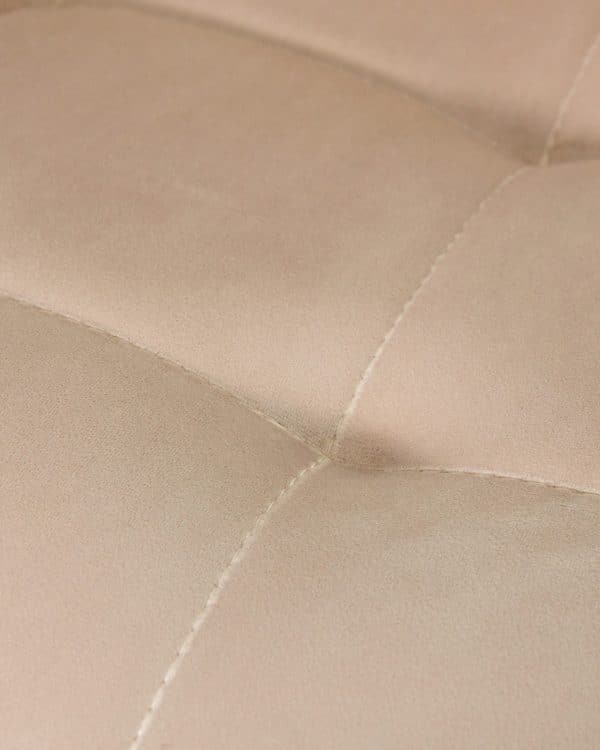 Бежевый Holland 07