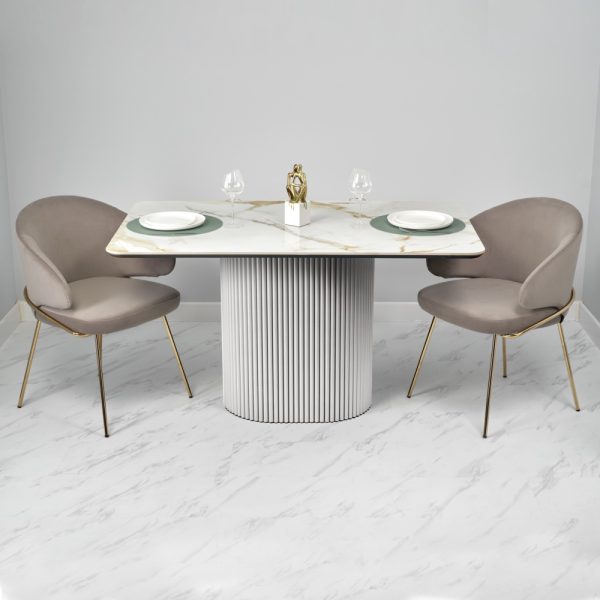 Стул-полукресло Emil латте с золотыми ножками — изображение 2