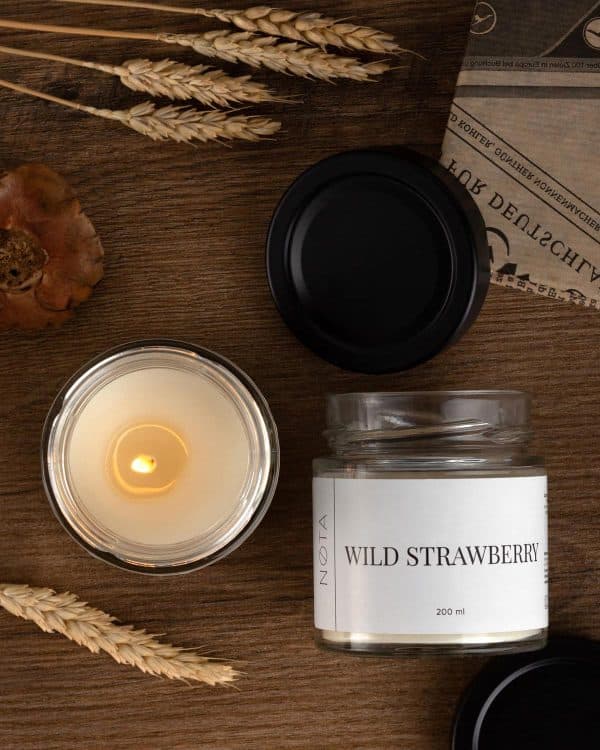 Свеча ароматическая Nota Wild strawberry
