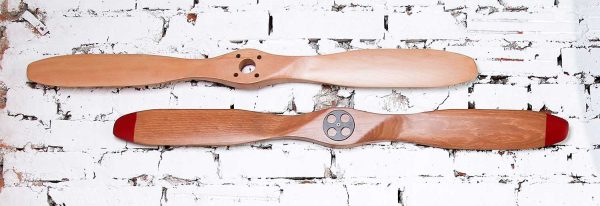 Винт самолета с отверстием в середине — изображение 2