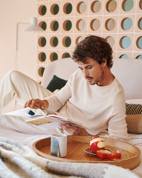 Octavia Прикроватная тумбочка из ясеневой фанеры Ø 55 см — изображение 2