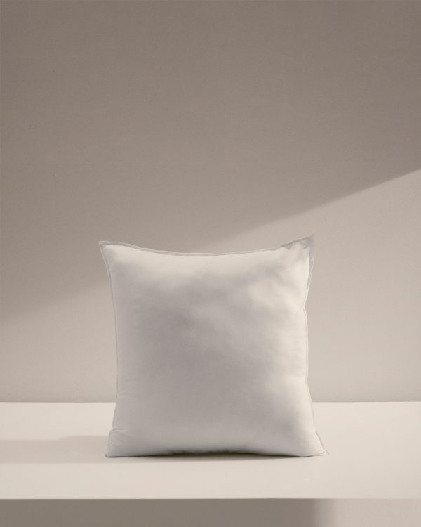 podushka-dlja-navolochki-fluff-45x45-2 Подушка для наволочки Fluff 45x45 — изображение 2