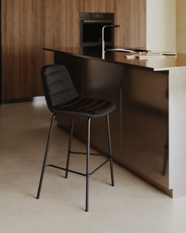 высота сиденья 65 см.