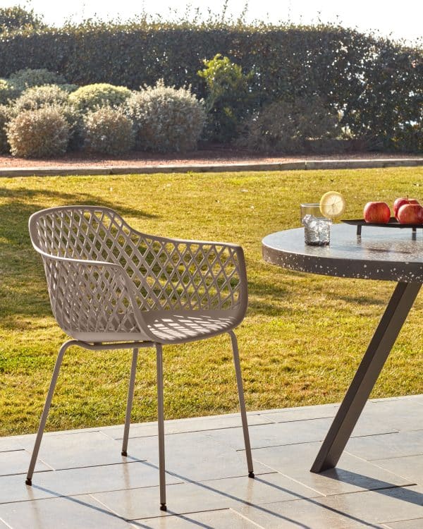 Стул-кресло Quinn бежевый — изображение 4