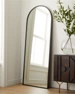 Зеркало в черной арочной раме “Хансен”