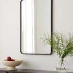 Зеркало в чёрной раме “Теони”