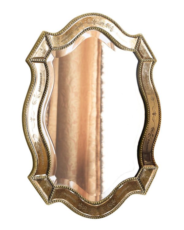 Зеркало в раме  "Стелла"