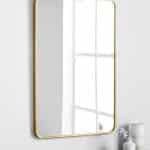 Зеркало в золотой раме “Теони”