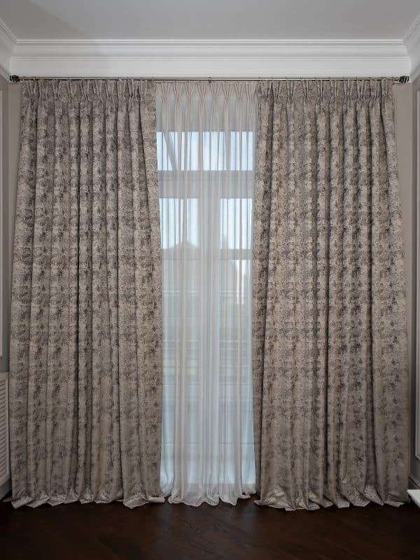 121GD-00008/1 Портьера Mirage бронза 275*260