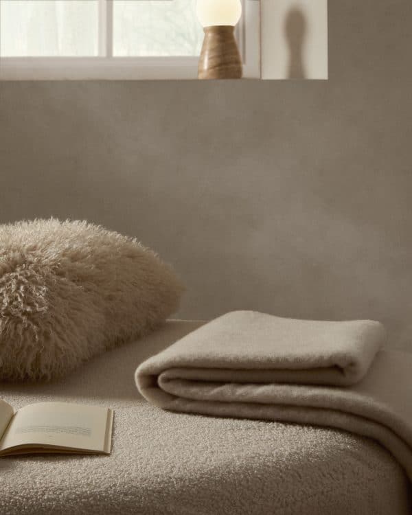 Hura Плед из шерсти цвета экрю с оборками 170 х 130 см — изображение 2