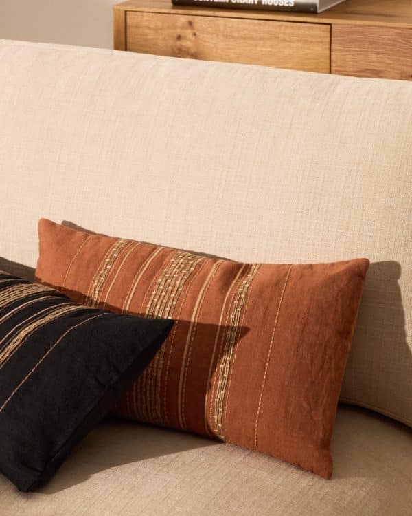Чехол для подушки из льна Sairu оранжевого цвета с вышивкой из джута 30 x 50 см — изображение 3