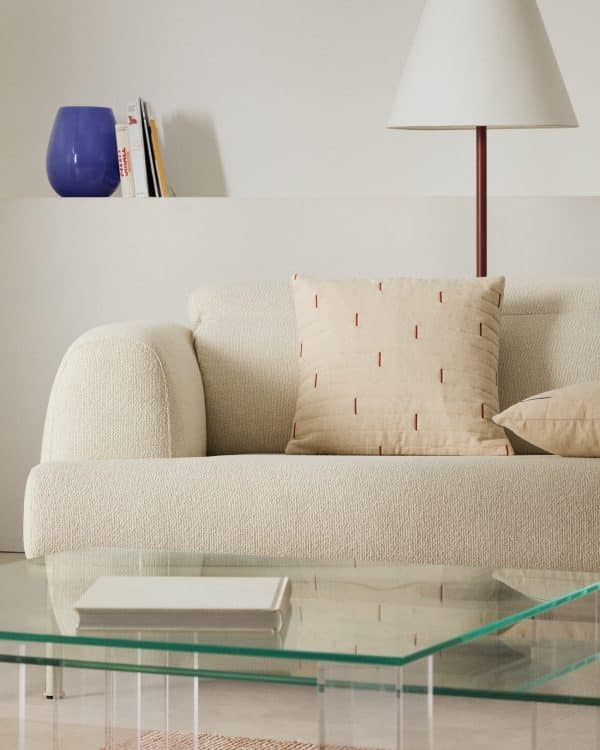 Чехол на подушку Blaina из белого льна с красной вышивкой 45 x 45 см — изображение 2