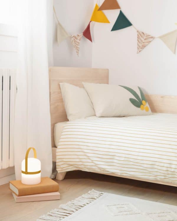 Настольная мини-лампа Lame горчично-желтого цвета — изображение 2