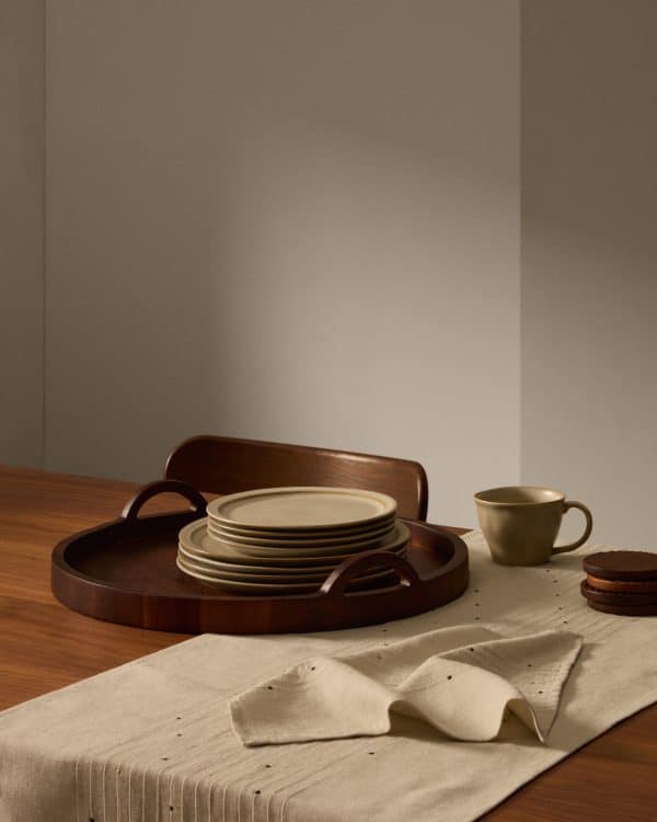 Поднос Zoa из акации в темной отделке FSC 100% — изображение 2