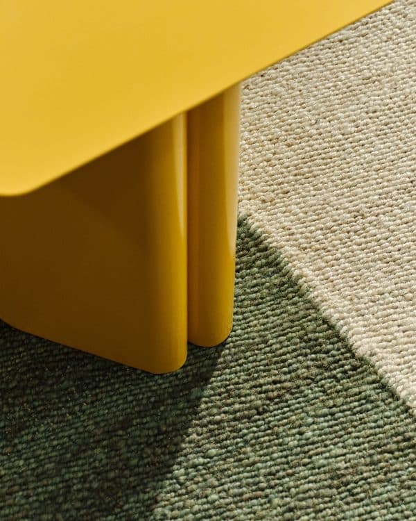 Столик Arvin из железа желтого цвета 42 x 42 см — изображение 4