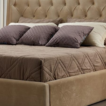 Покрывало с 4 подушками MESTRE