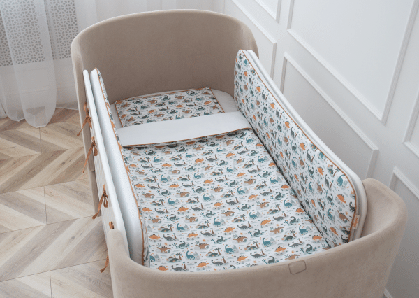 Постельное бельё в детскую кроватку «Динозаврики» (кант, сатин) — изображение 4