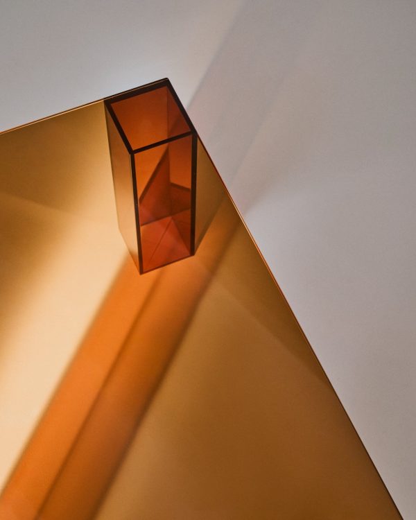 Журнальный столик Adularia из стекла коричневого цвета 140 x 60 — изображение 2