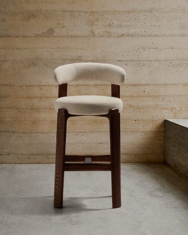 Барный стул Granite из бежевой синели и ясеня с отделкой орех 75 см — изображение 2