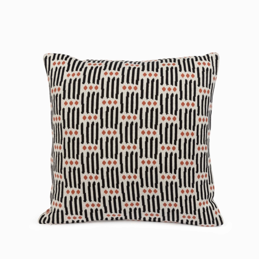 Декоративная подушка Nostra 45х45 Декоративная подушка Nostra 45х45