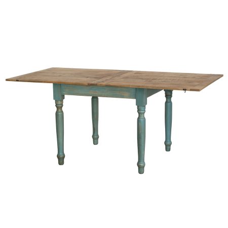 Обеденный стол из массива