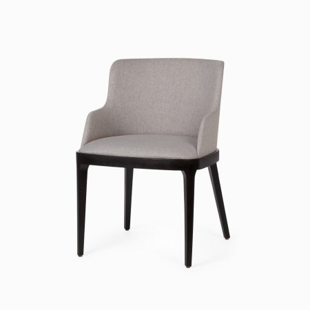 Обеденный стул Gustav с подлокотниками