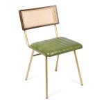 Стул кожаный на металлических ножках