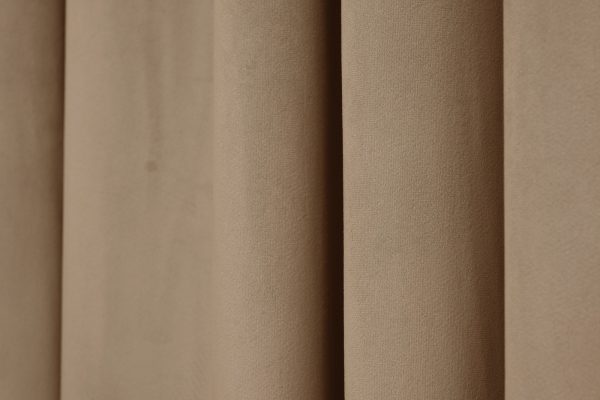 121GD-00027 Портьера Silkу 6 бежевая димаут 275*260 — изображение 2