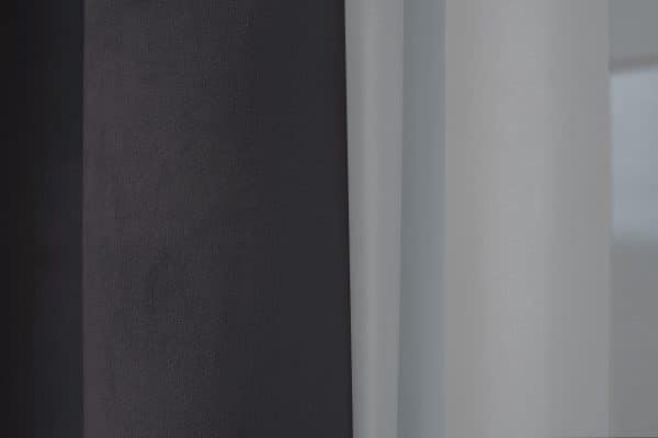 121GD-00031 Портьера Silkу 46 серая димаут 300*260 — изображение 3