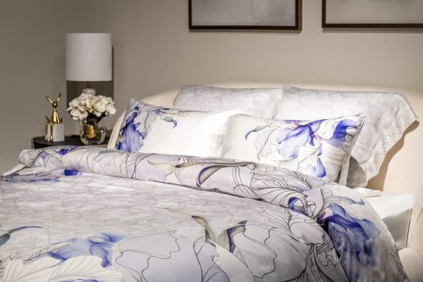 180JOD-18030 Комплект постельного белья Ирисы, тенсель (145*210-2шт, 50*70-2шт) — изображение 5