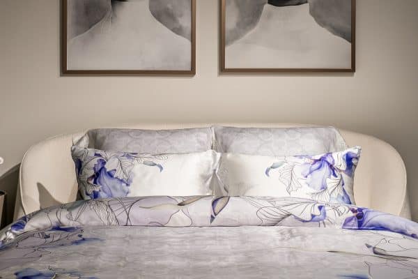 180JOD-18031 Комплект постельного белья Ирисы, тенсель (145*210-1шт, 50*70-2шт) — изображение 4