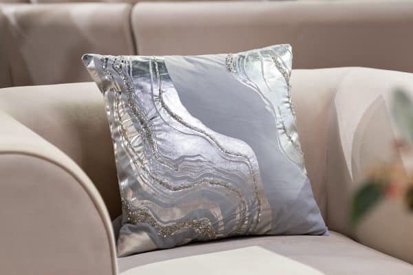 70SW-35150 Подушка с принтом и бисером "Фолио" серый 45*45 — изображение 2