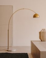 Madali Металлический торшер с латунной отделкой и основой из белого мрамора — изображение 3