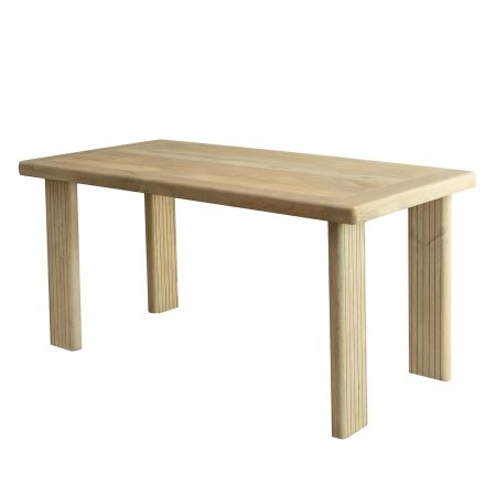 Обеденный стол из массива