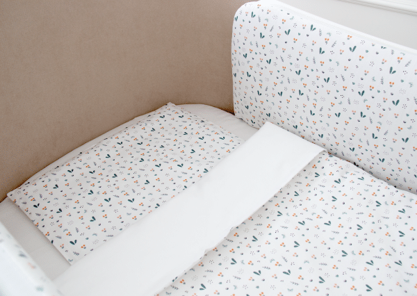 Мягкие бортики для кроватки KIDI soft "Цветочки и веточки" (сатин) — изображение 4