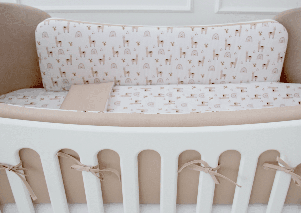 Мягкие бортики для кроватки KIDI soft "Лама" (бежевый, сатин) — изображение 3