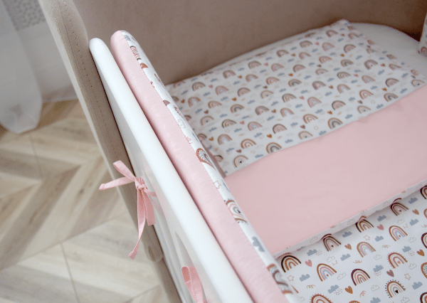Мягкие бортики для кроватки KIDI soft "Милая радуга" (розовый, сатин) — изображение 3