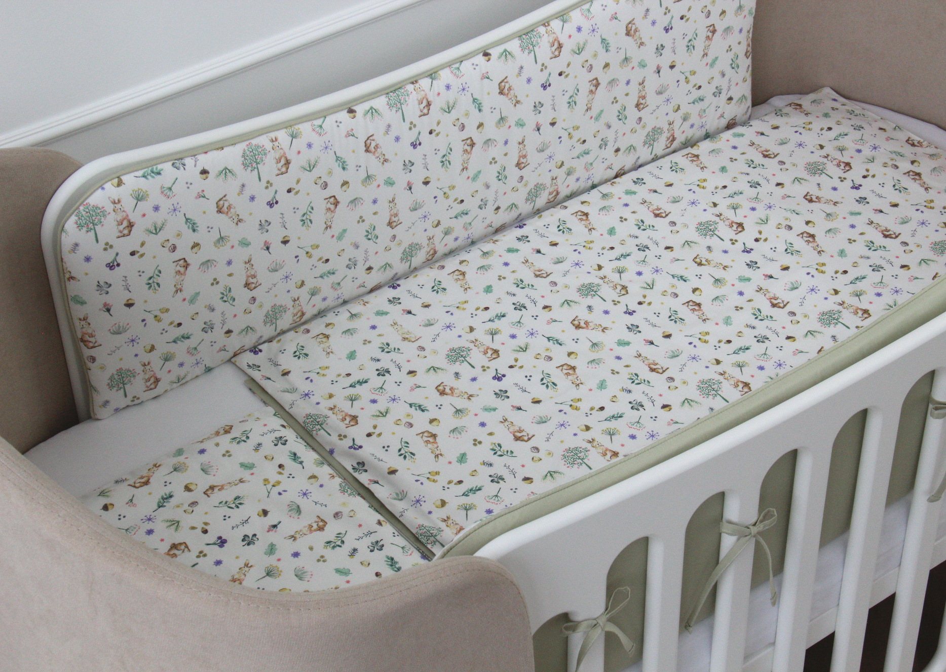 Мягкие бортики для кроватки KIDI soft "Зайчики с желудями" (фисташковый Мягкие бортики для кроватки KIDI soft "Зайчики с желудями" (фисташковый