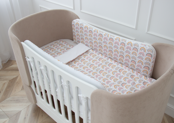 Постельное бельё в детскую кроватку. Состав: наволочка 40*32 см, пододеяльник 90*110 см «Радуга» (белый, сатин) — изображение 4