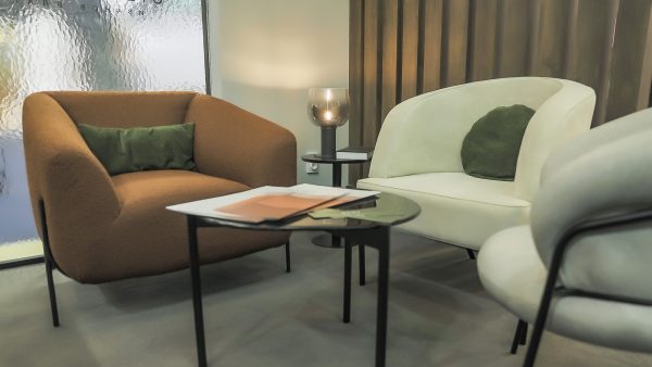 Настольный светильник Maytoni MOD414TL-01B — изображение 2