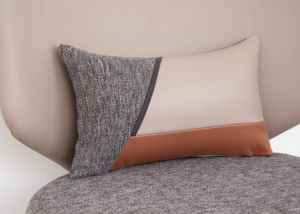 коричневый)